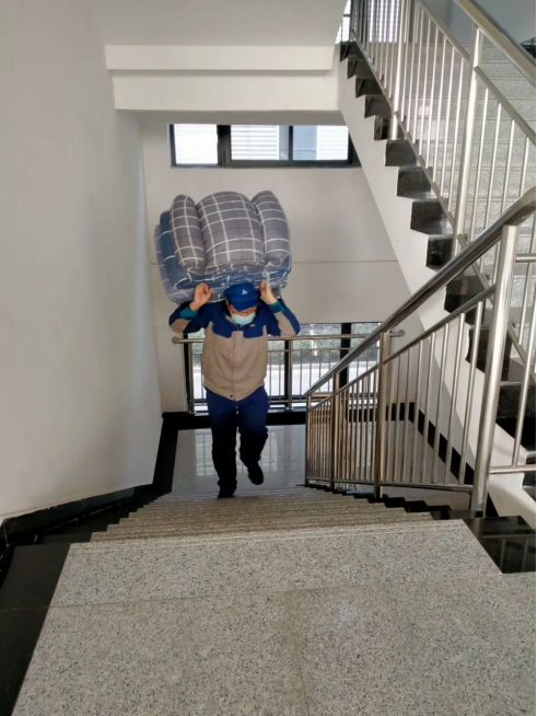 月光戰(zhàn)“疫”筆記∣心在一起 無懼風雨 抗擊疫情 有我有你——安彩光伏新材料抗擊疫情紀實